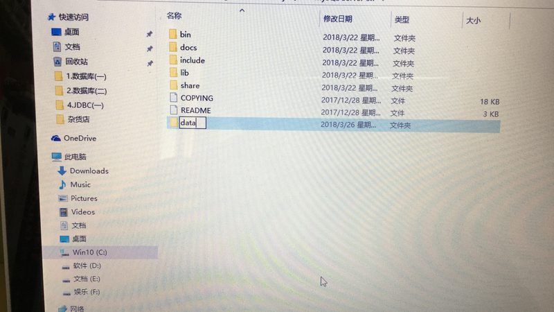月嫂与保姆，收费标准背后的差异解析